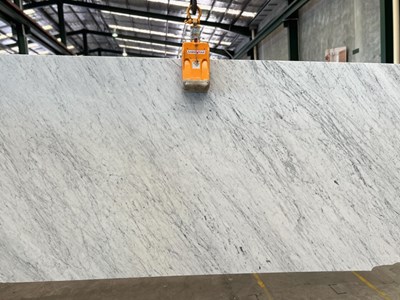 Carrara C Honed (Marble)