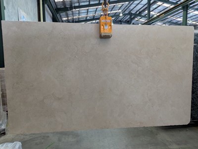 Crema Marfil Honed (Marble)