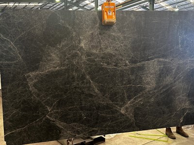 Tundra Grey Dark Honed (Limestone)