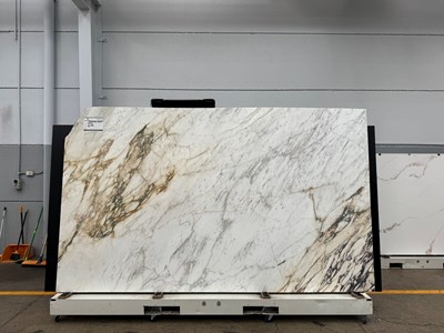 Calacutta Monet Honed (Marble)