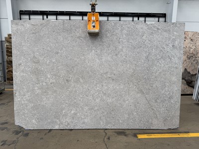 Tundra Grey Light Honed (Limestone)