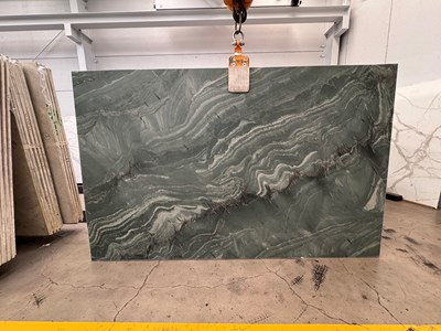 Vivid Green Honed (Quartzite) 