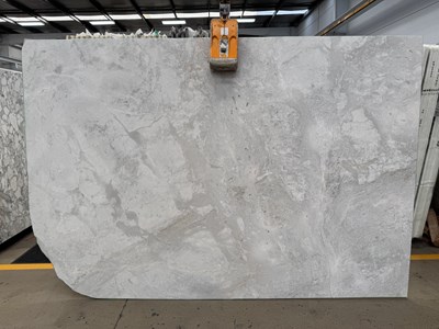 Santorini / Lorde White Honed (Marble)
