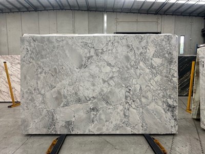 Super White Honed (Marble)