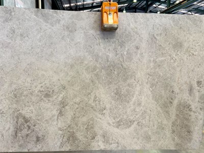 Tundra Grey Light Honed (Limestone)