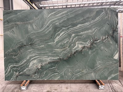 Vivid Green Honed (Quartzite) 