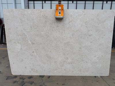Desert Rose Honed Limestone)