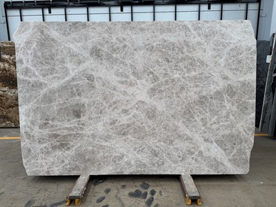 Tundra Grey Light Honed (Limestone)